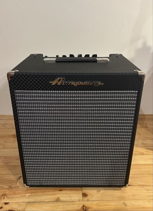 wzmacniacz ampeg rb-110
