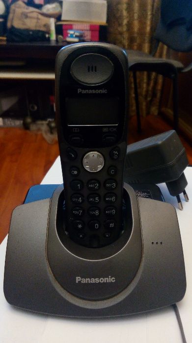 Радиотелефон Panasonic KX-TG1107UA (Комплект две базы и трубки)