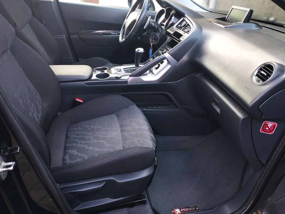 Продаж авто  Пежо 3008.2010 рік.Автомат.