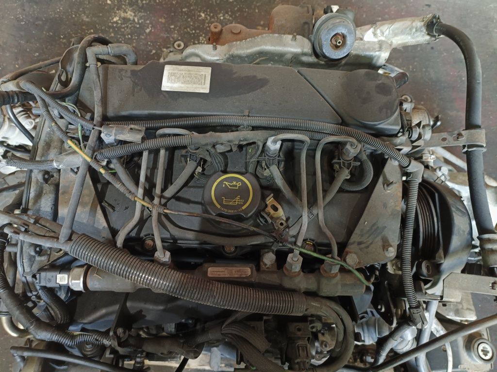 REF9B Motor Ford Mondeo 2.0 gasóleo 130 cv completo com caixa