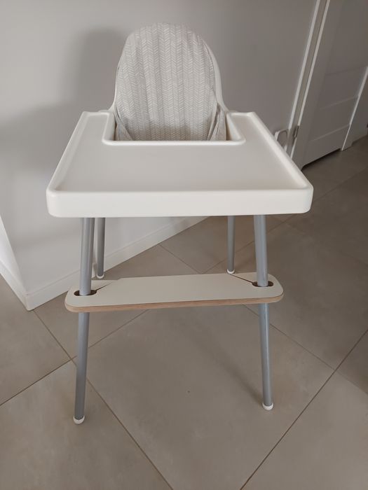 Krzesełko do karmienia Ikea Antilop z podnóżkiem i poduszką