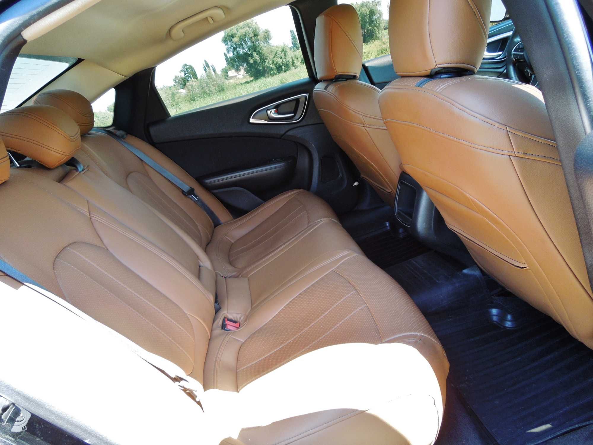 CHRYSLER 200/Рідна фарба,зразковий стан.