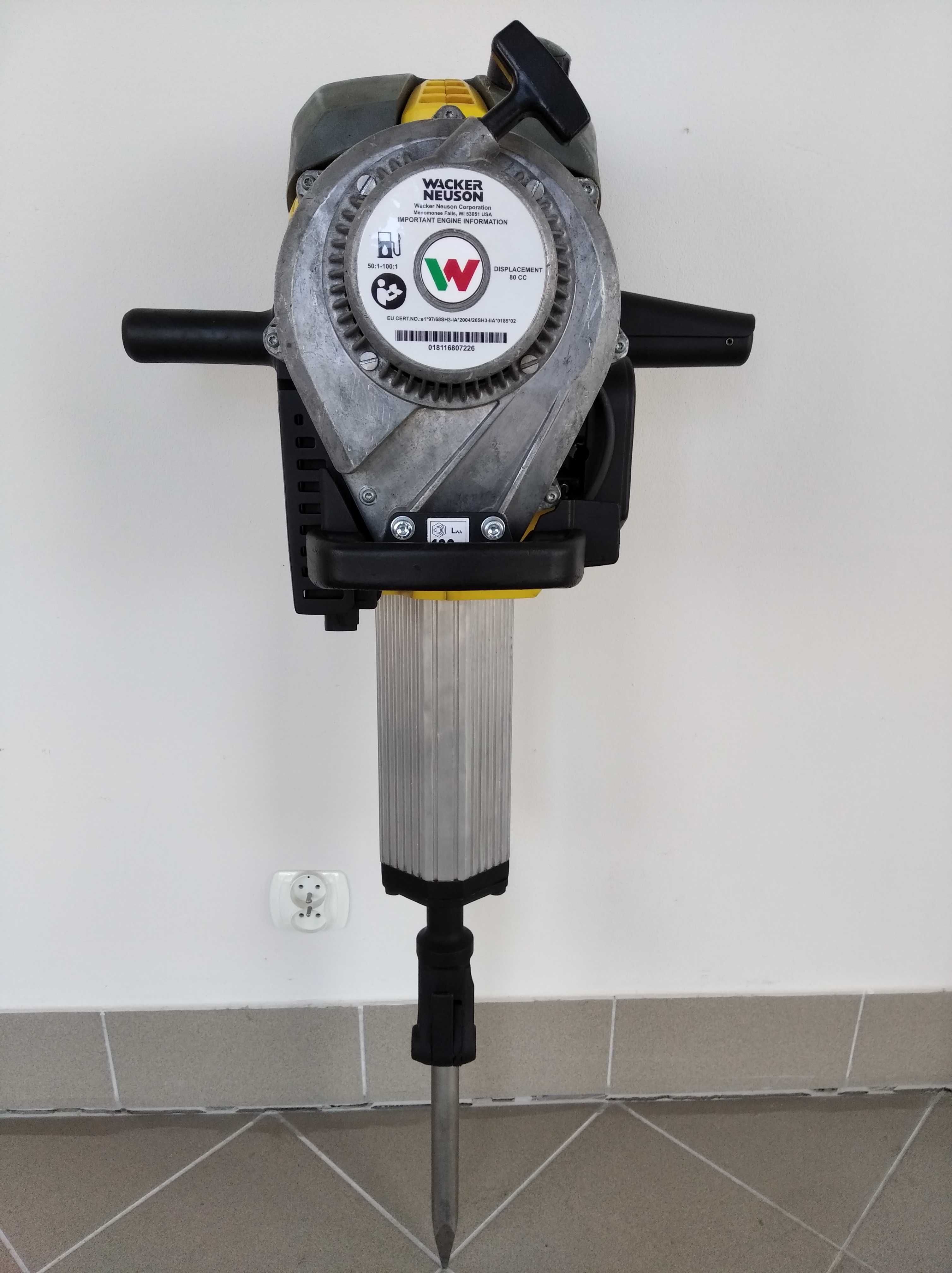 Spalinowy młot wyburzeniowy WACKER NEUSON BH 55 24 65 BOSCH MAKITA FV%