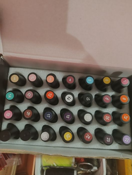 Набір гель лаків, жодного разу не фарбувалися