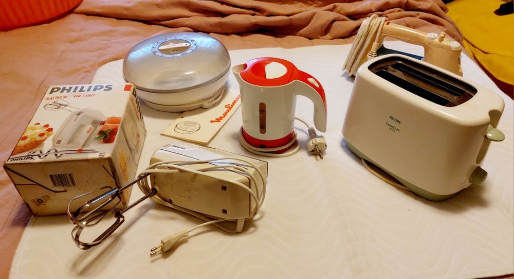 Conjunto Batedeira Torradeira Ferro Chaleira etc