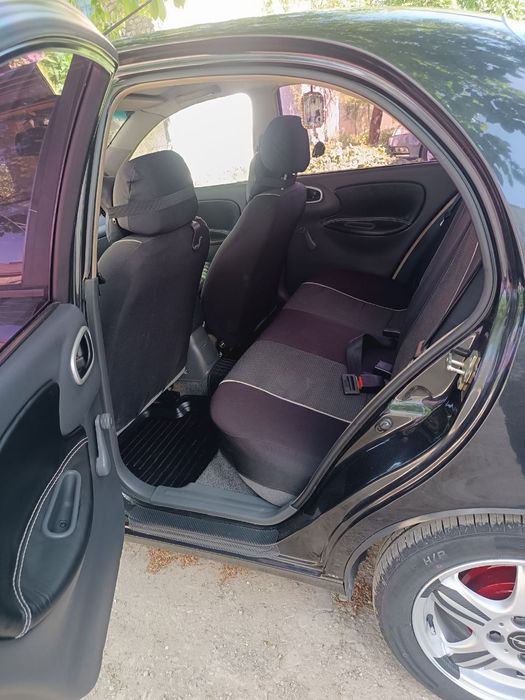 Ланос 1.6 2009 седан