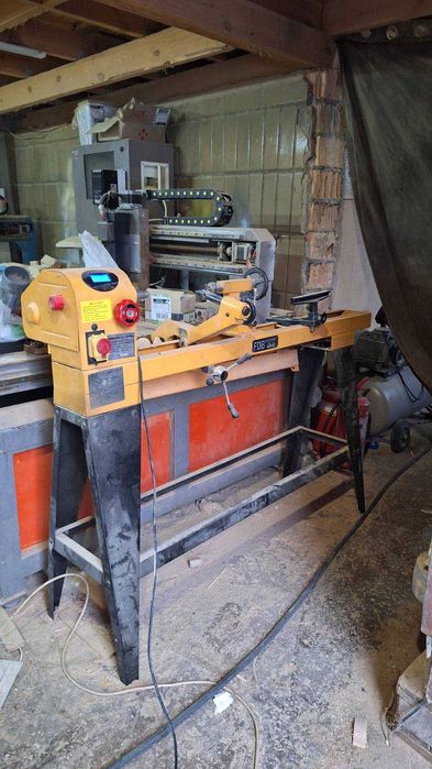 Продам Токарный станок с копир. устройством и регулировкой оборотов