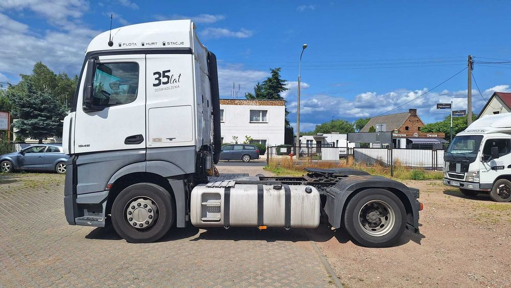 Bezgotówkowy wynajem z OC Sprawcy - Mercedes Actros Pełny ADR