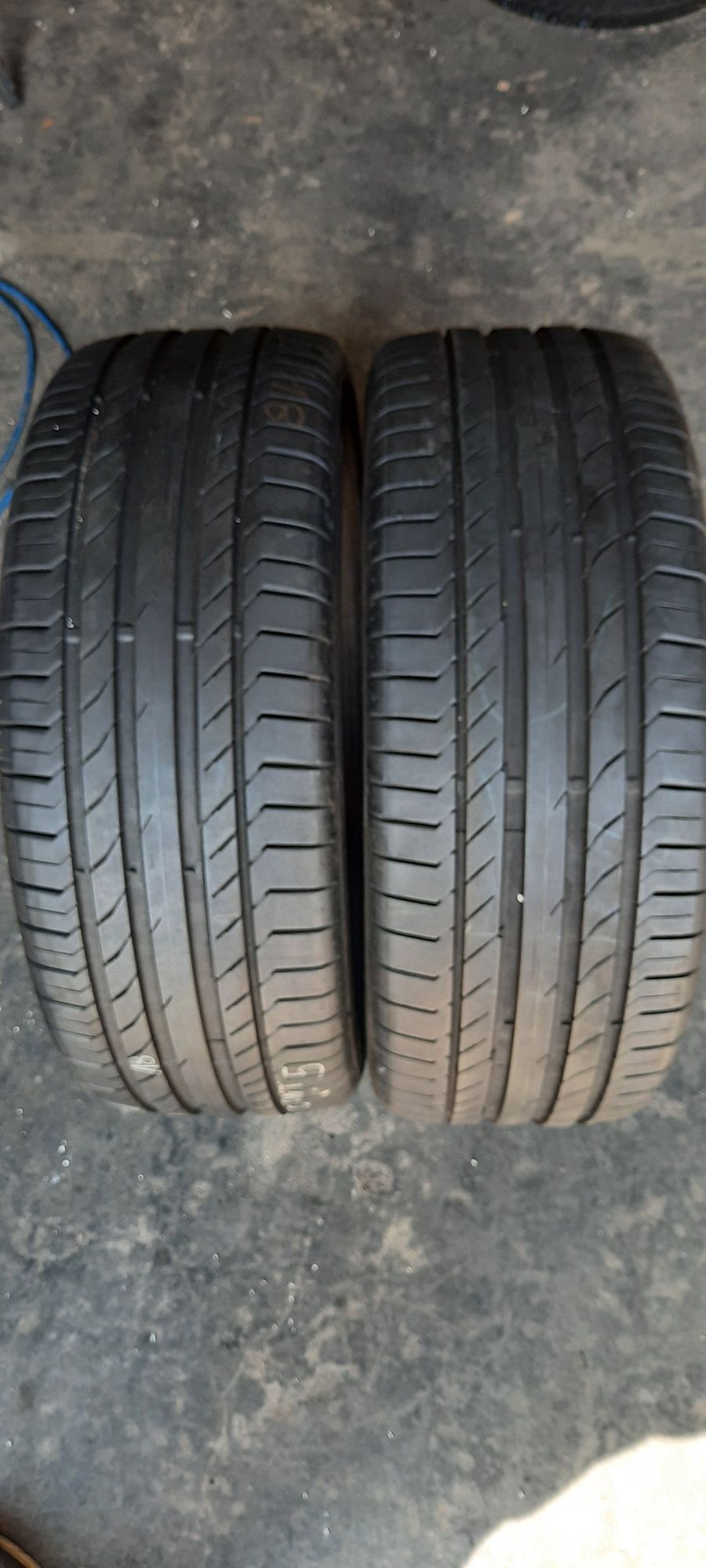 Opony letnie 2szt CONTINENTAL 235/55R18 V