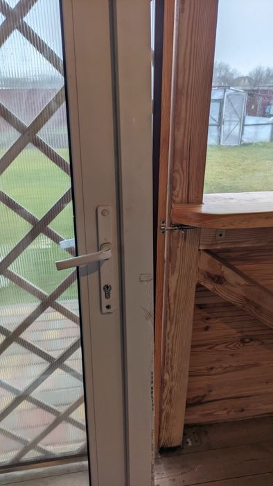 Металлопластиковая дверь