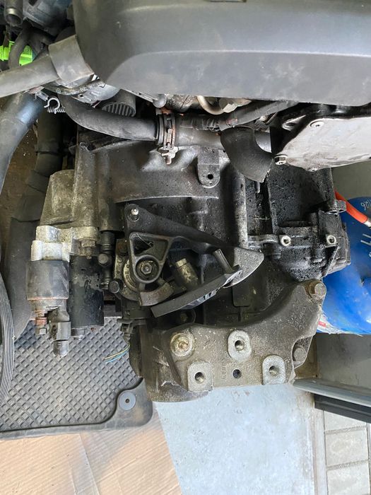 Octavia II Golf V Audi A3 8P Leon II TFSI skrzynia biegów manual KZS