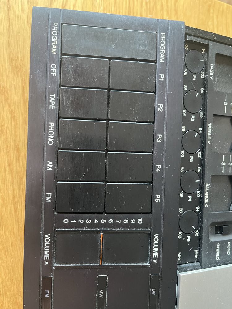 Amplituner Bang & Olufsen Beomaster 2200