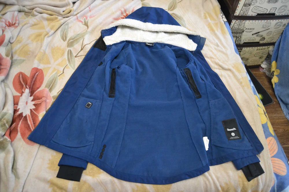 Женская ветровка, виндстоппер, софтшел бренда BENCH! Размер: XS(34)