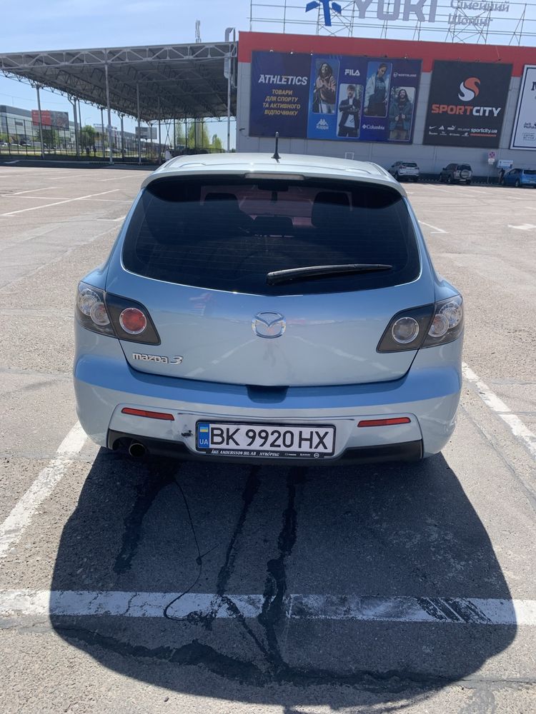 Мазда 3 2006року, без вкладень.