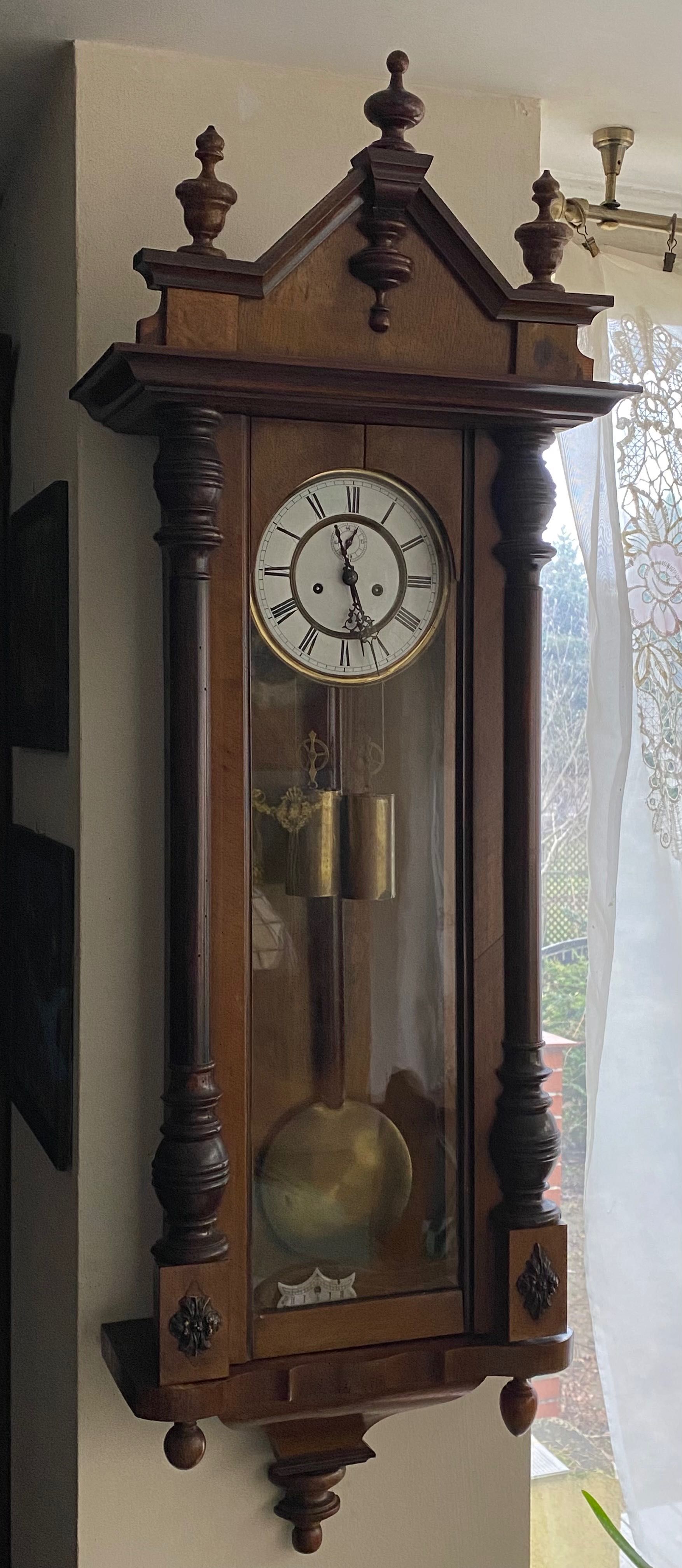 Piękny zegar wiszący na dwie wagi Thomas Haller ok. 1900 rok