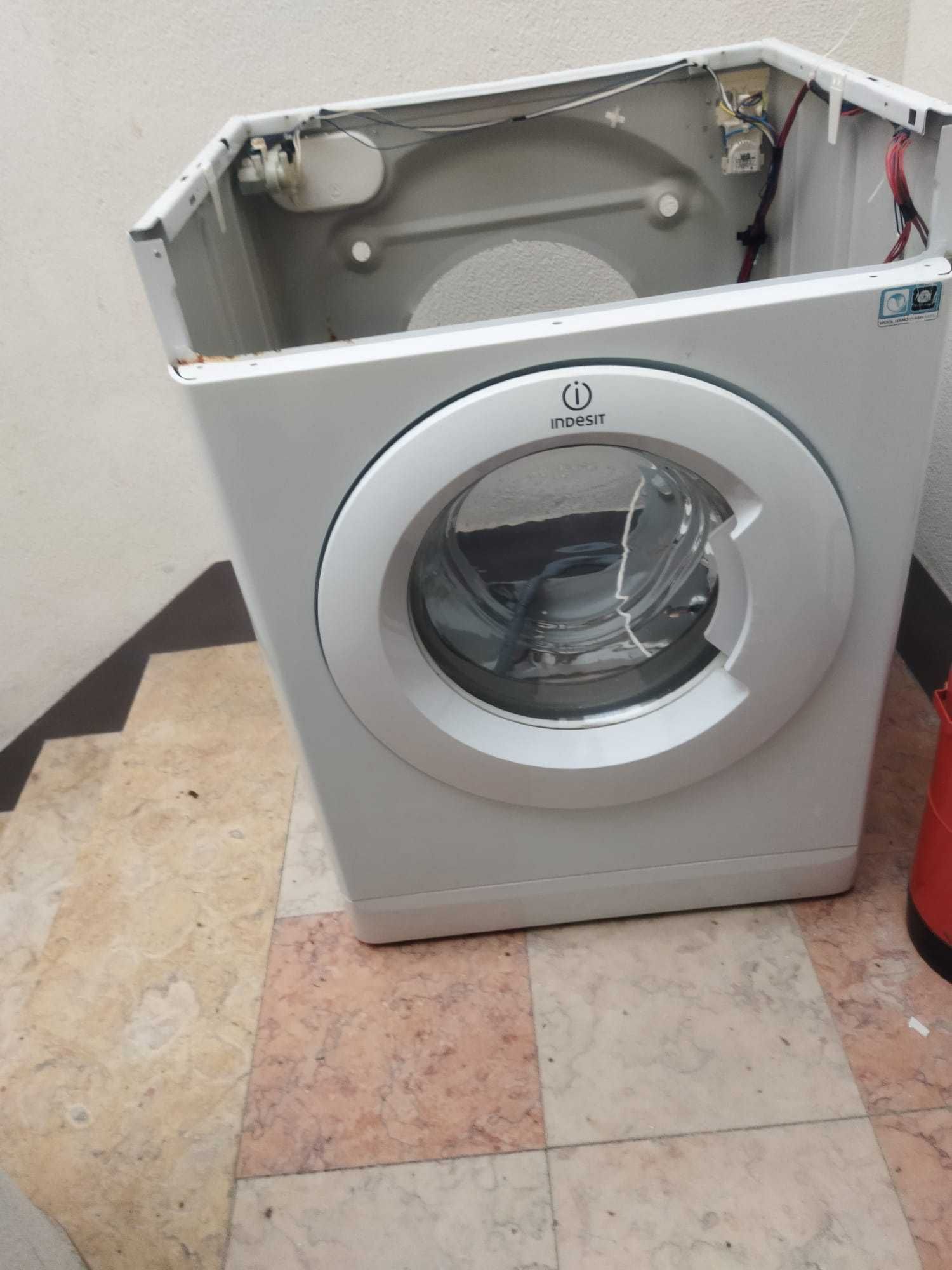 Maquina Lavar Roupa Indesit XWD71283 WEU p/peças