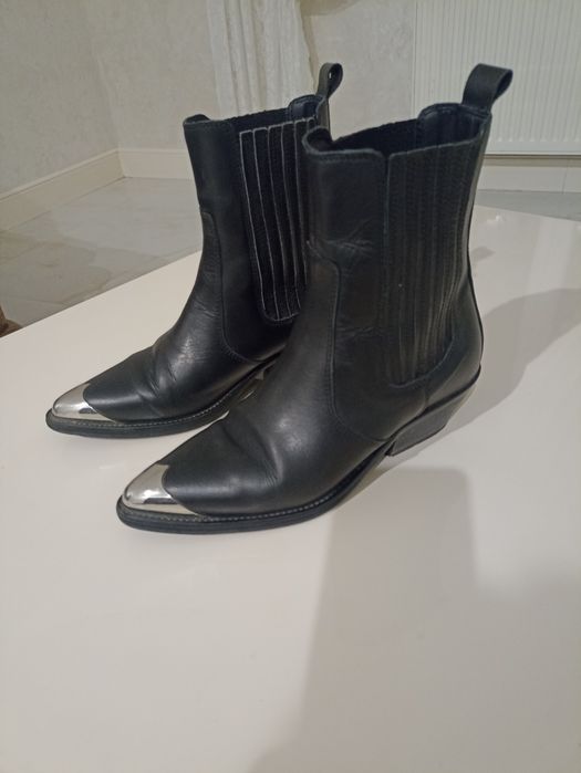 Продам жіночі ковбойки