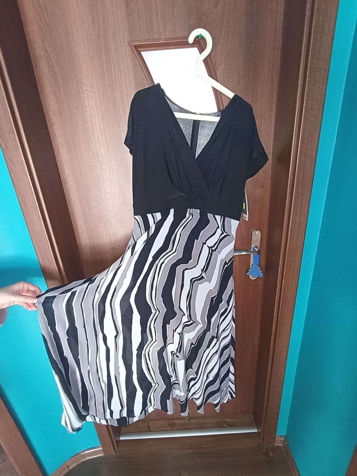 Sukienka elegancka