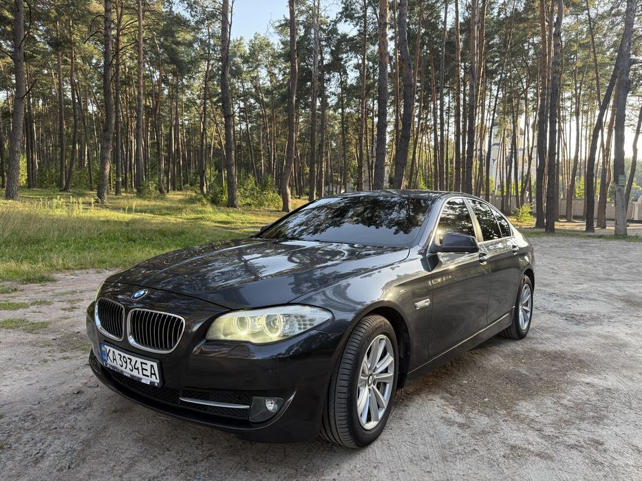 Продам бмв ф10 3.0i