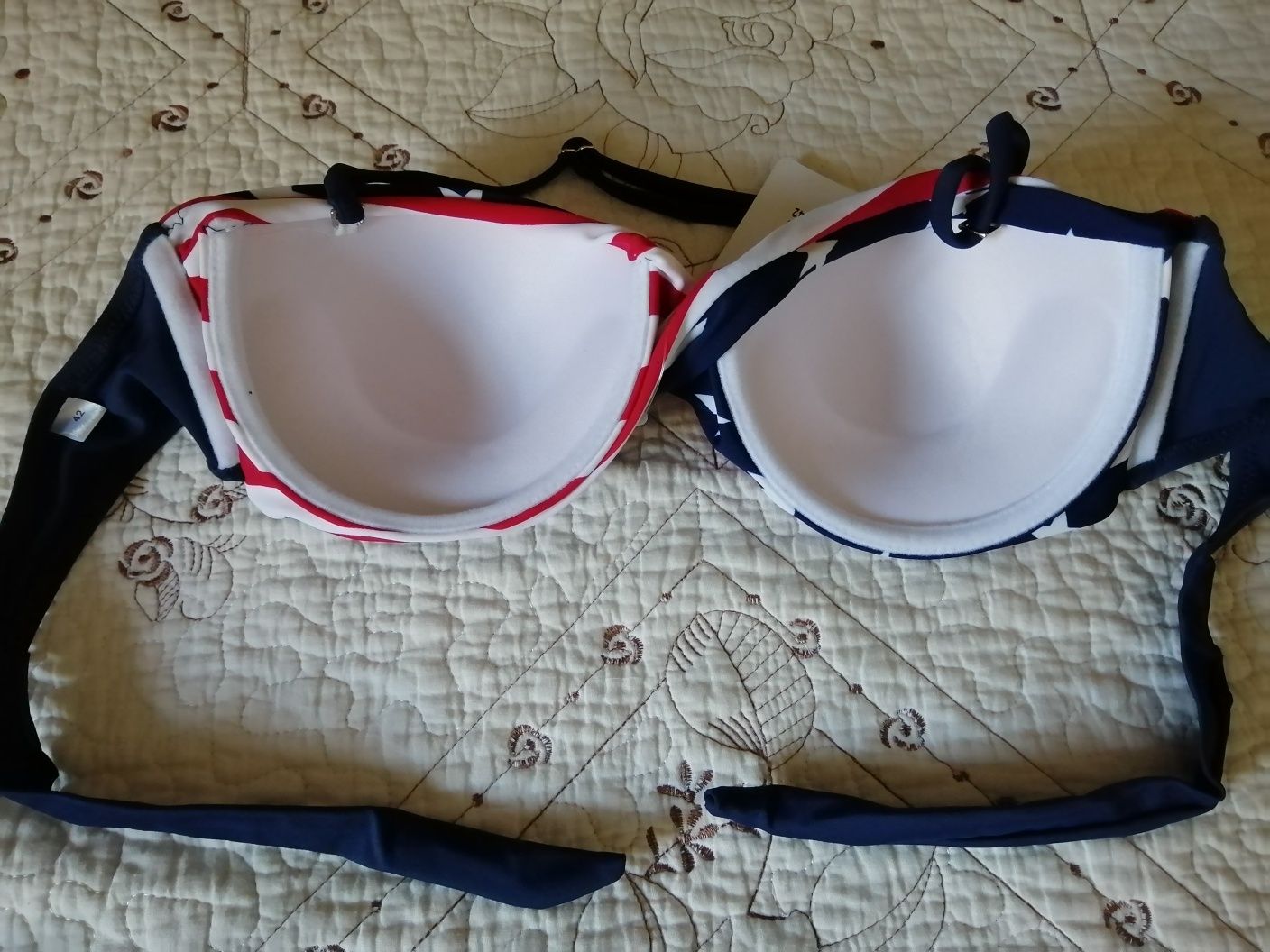 Vendo Bikini tamanho S, novo