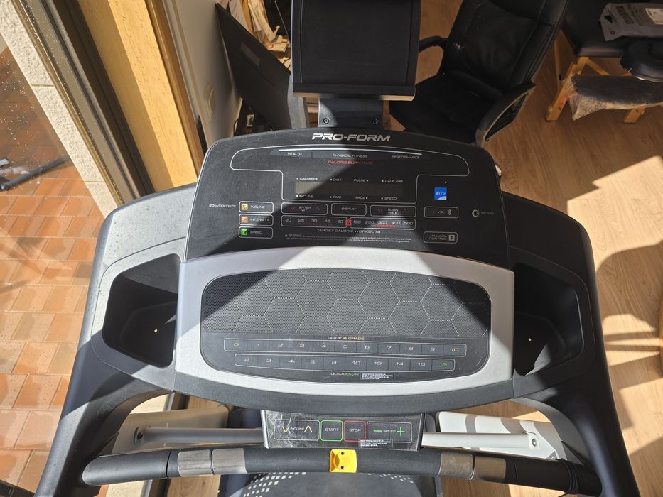 Passadeira ProForm Pro Shock 2 — Dobrável — Amortecida —