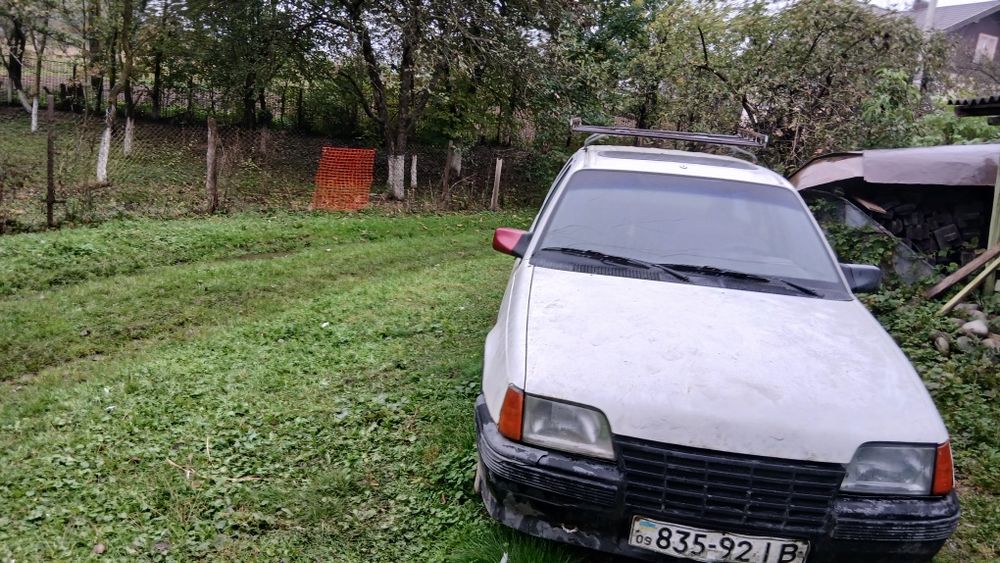 Продам автомобіль Opel cadet 1.6 1986р.в.