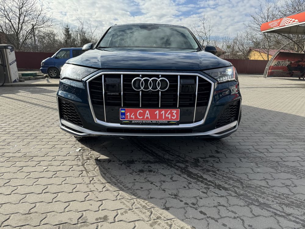 Audi q7 2022 року ,16 км