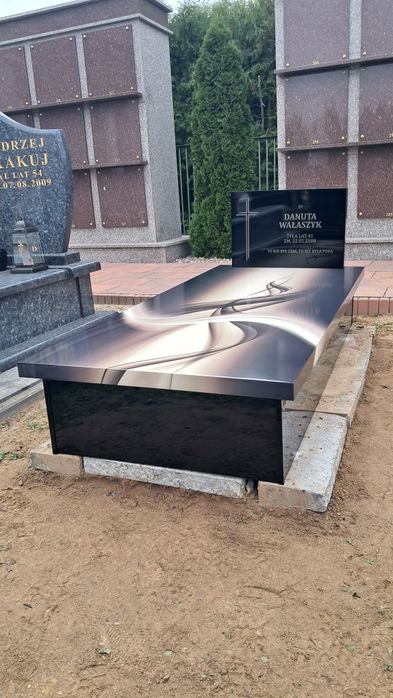 Nowoczesne Tanie Nagrobki Kompozytowe 5999 zł z montażem Cały Kraj.