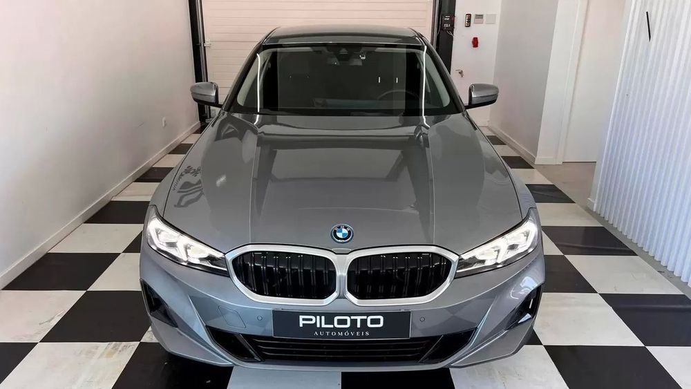 BMW 320 e Line Sport Auto
