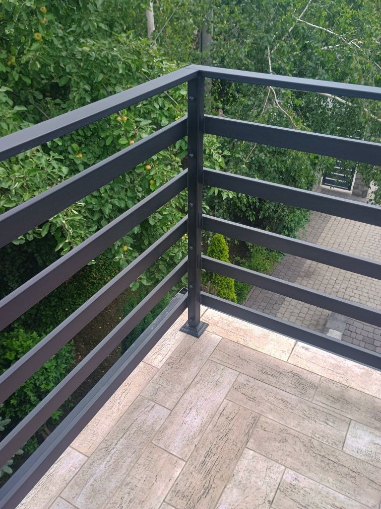 Balustrady balkonowe ,tarasowe i schody.