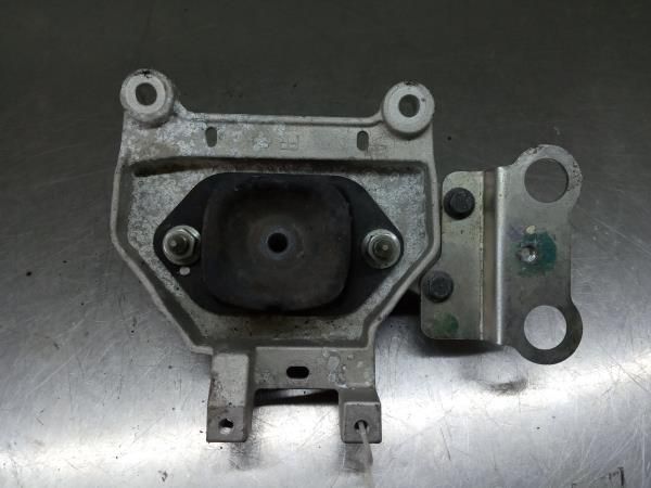 Apoio da caixa NISSAN Micra V (K14)