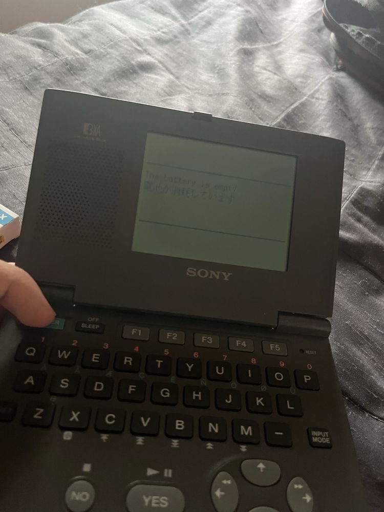 Sony Data Discman DD-57 — Leitor de Livros Eletrónicos Vintage