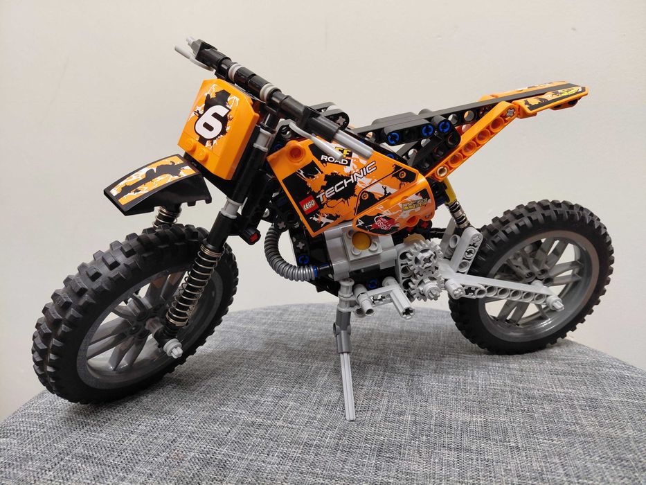 LEGO 42007 Technic - Motor crossowy - klocki lego