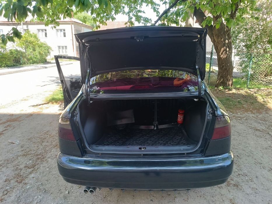 Ланос 1.6 2009 седан