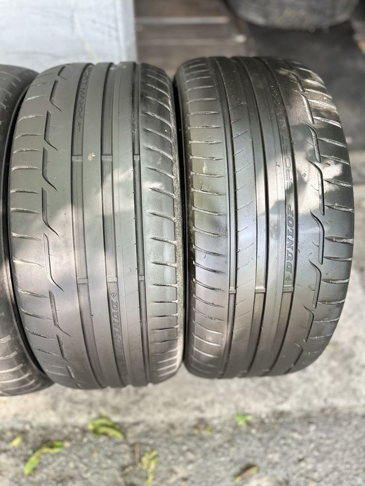 Продам комплект летних шин Dunlop SportMax 225/45 R17
