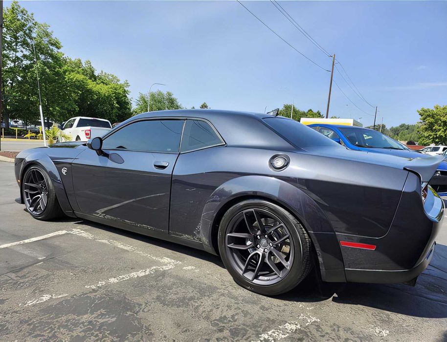 Dodge Challenger      2019