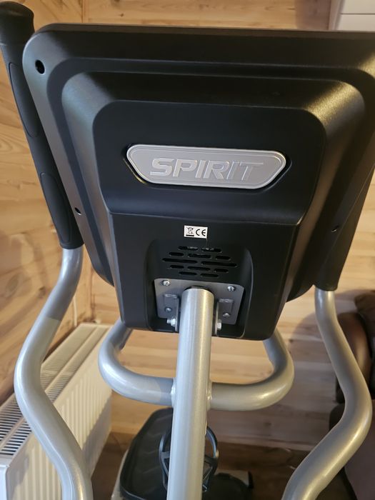 Orbitrek Spirit XE795 Trenażer Eliptyczny  dystans przejechany 9km 2 g