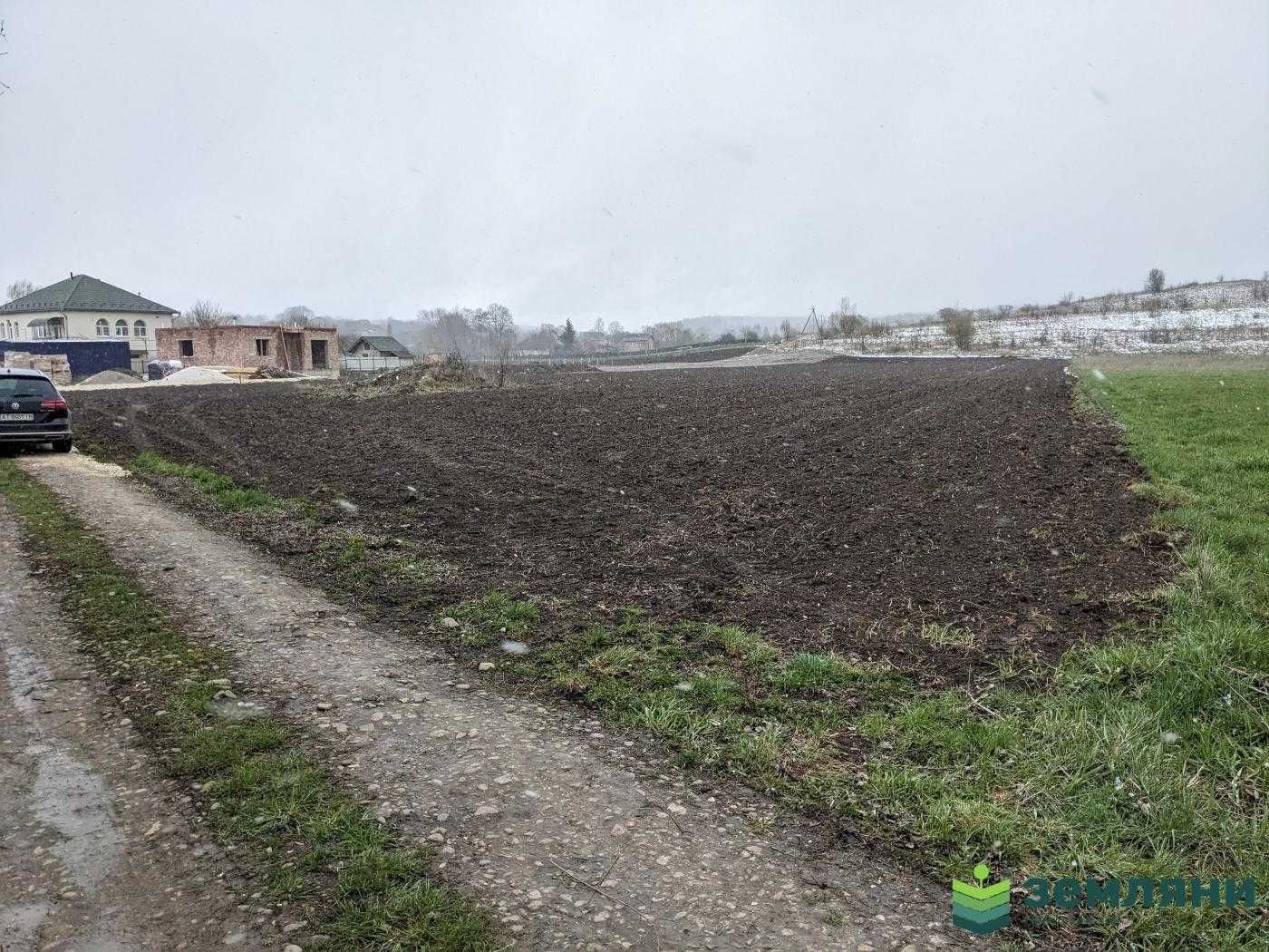Продаж землі 32,87 сотки в с.Клубівці під забудову