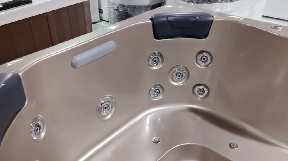 Jacuzzi caloroczne akrylowe 180 x 160 x 90m