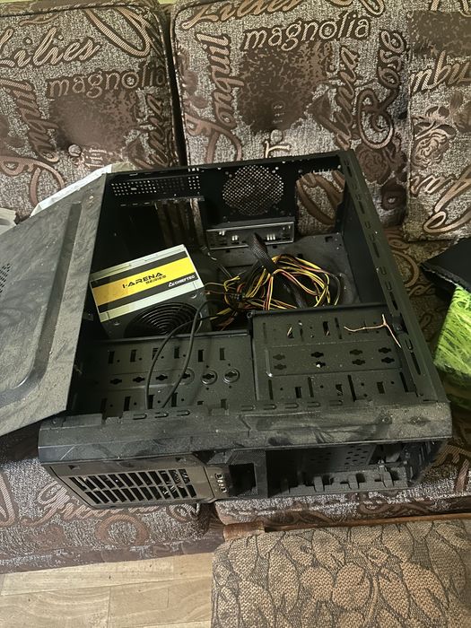 Детали, блок от ПК