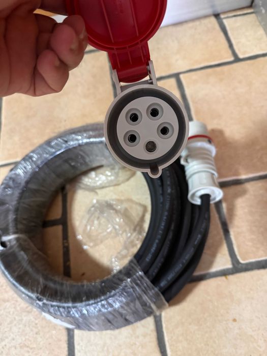 Extensão Trifásica nunca usada tem entre 20 e 25 metros