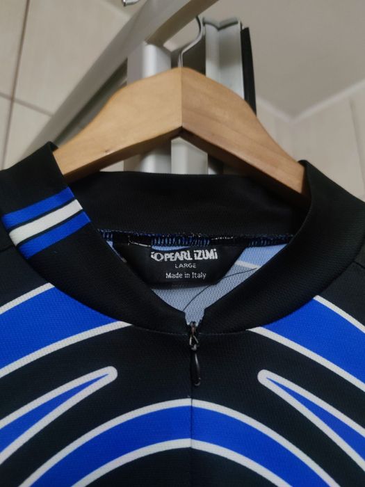 bluzka koszulka tshirt L ciemna czarna niebieska Włoska Pearl Izumi e