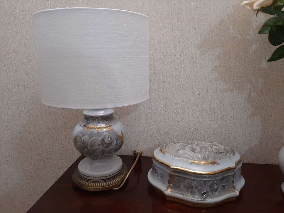 Conjunto em Limojes Cinza, Branco e Dourado
