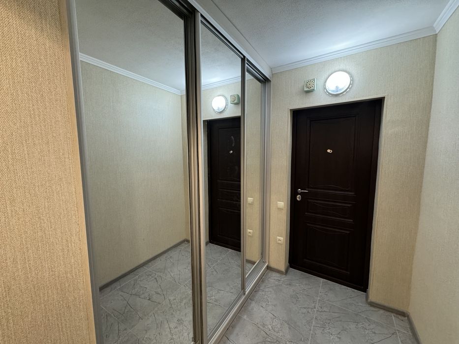 Продаж двокімнатної квартири на Соборній з новим ремонтом