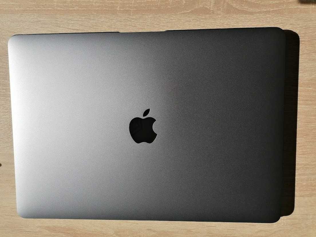 Mac Book Pro 13,3 cala
