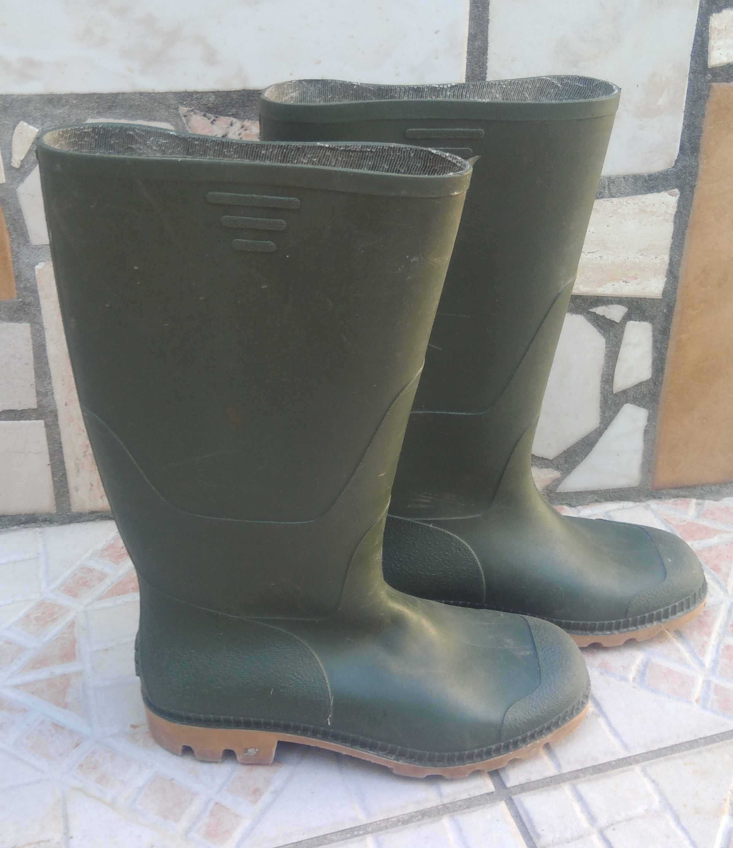 Galochas _ Botas de borracha  T42