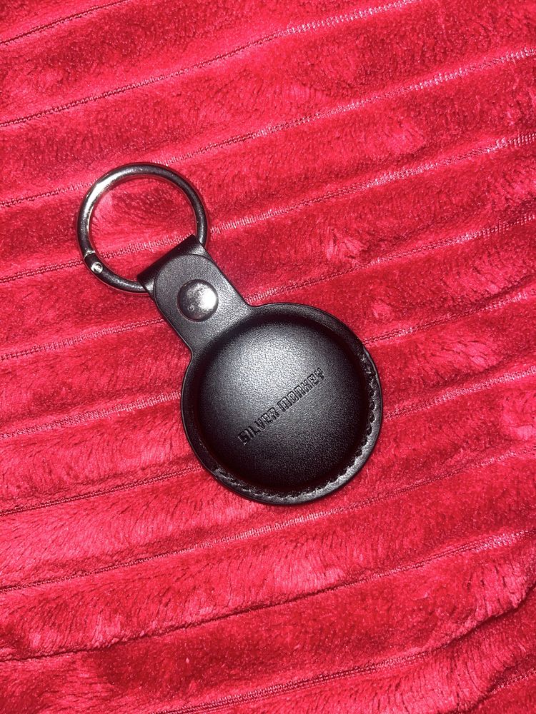 Silver monkey tag