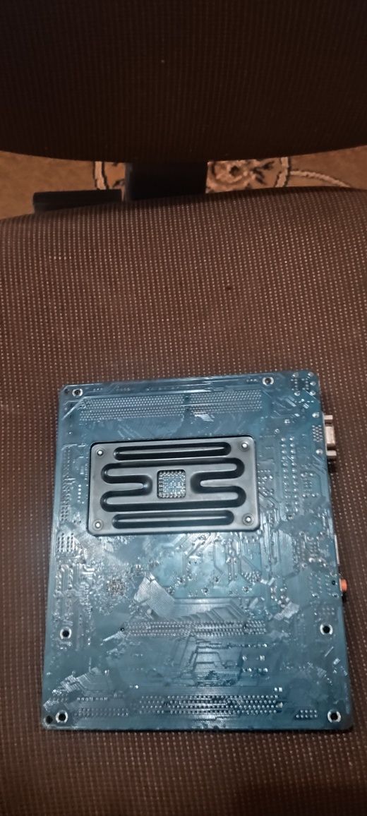 Материнка asrock n68-vs3 ucc