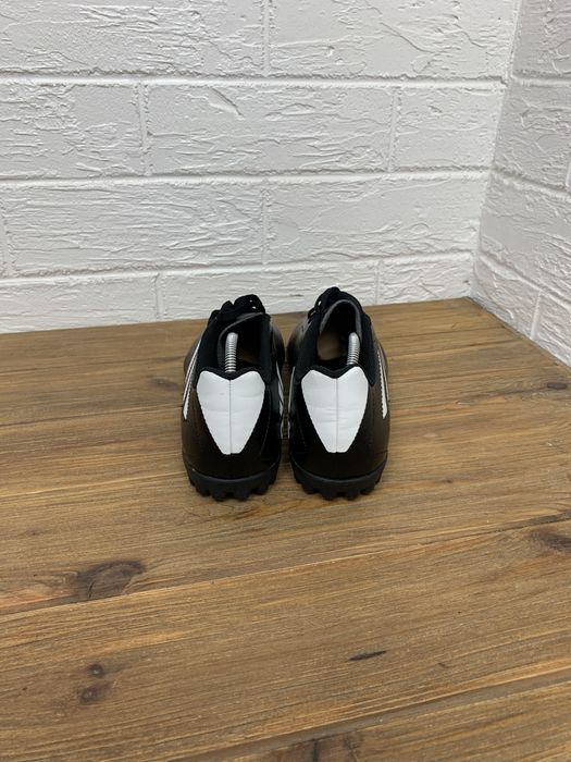 Футбольная обувь Adidas оригинал 42.5 бутсы шиповки сороконожки