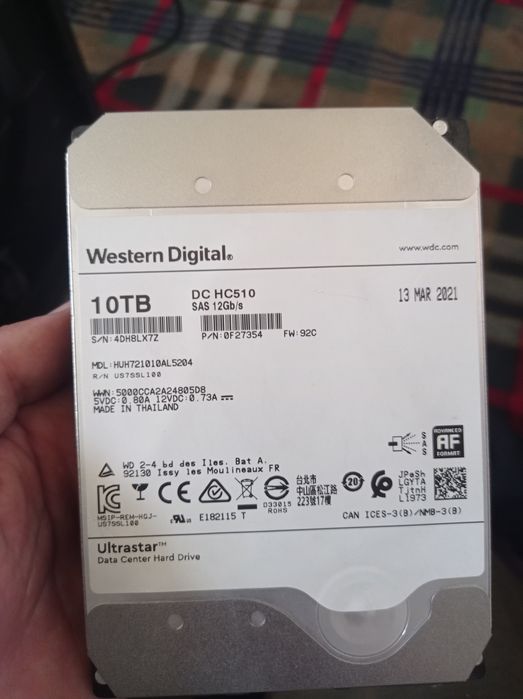 Серверний диск Western Digital Ultrastar DC HC510 10Tb 7.2K 12G SAS 3.